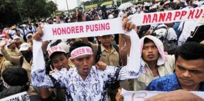 Jokowi Resmi Hapus Tenaga Honorer dari Instansi Pemerintah 